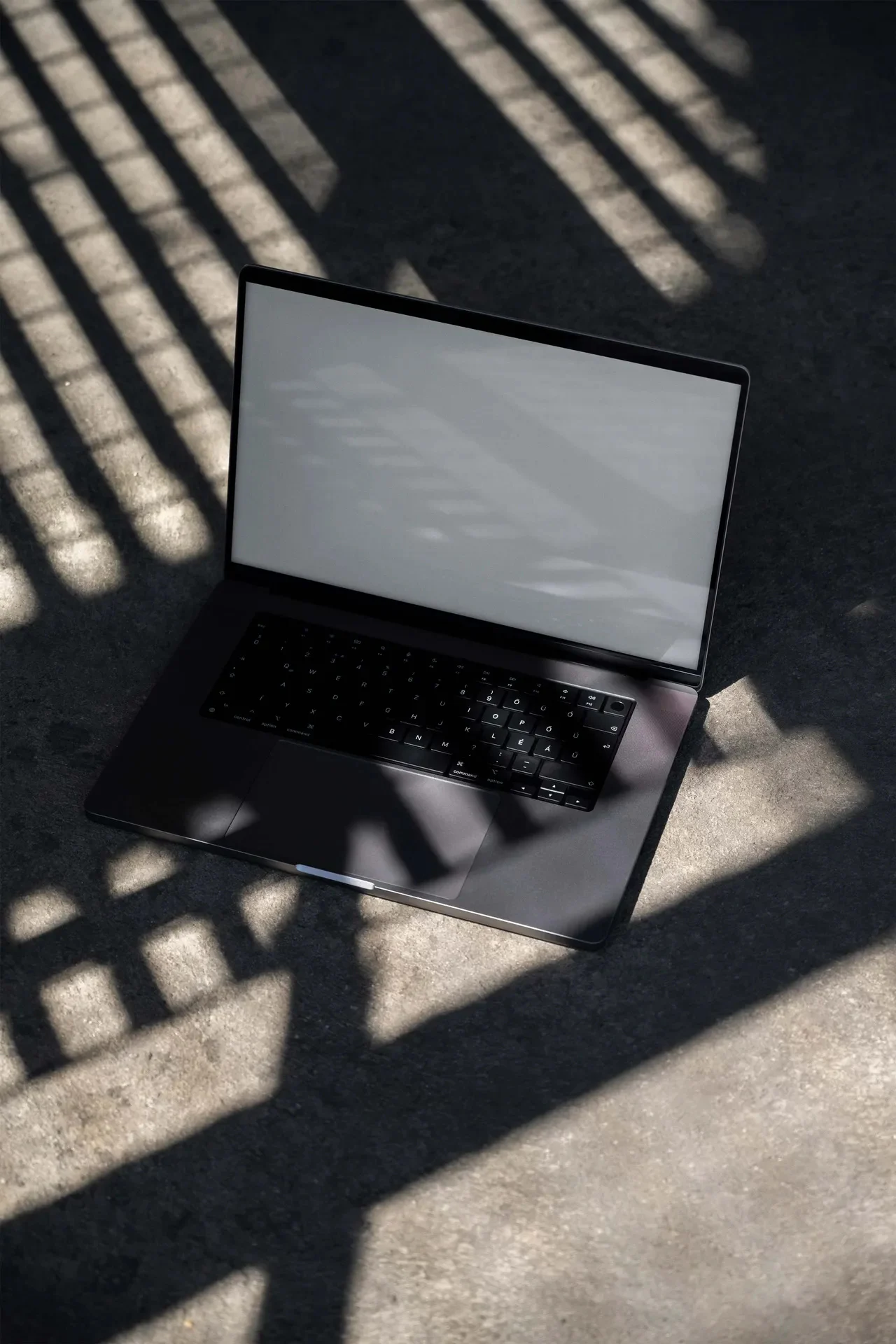 MacBook Pro 样机 S003-008详情图 2