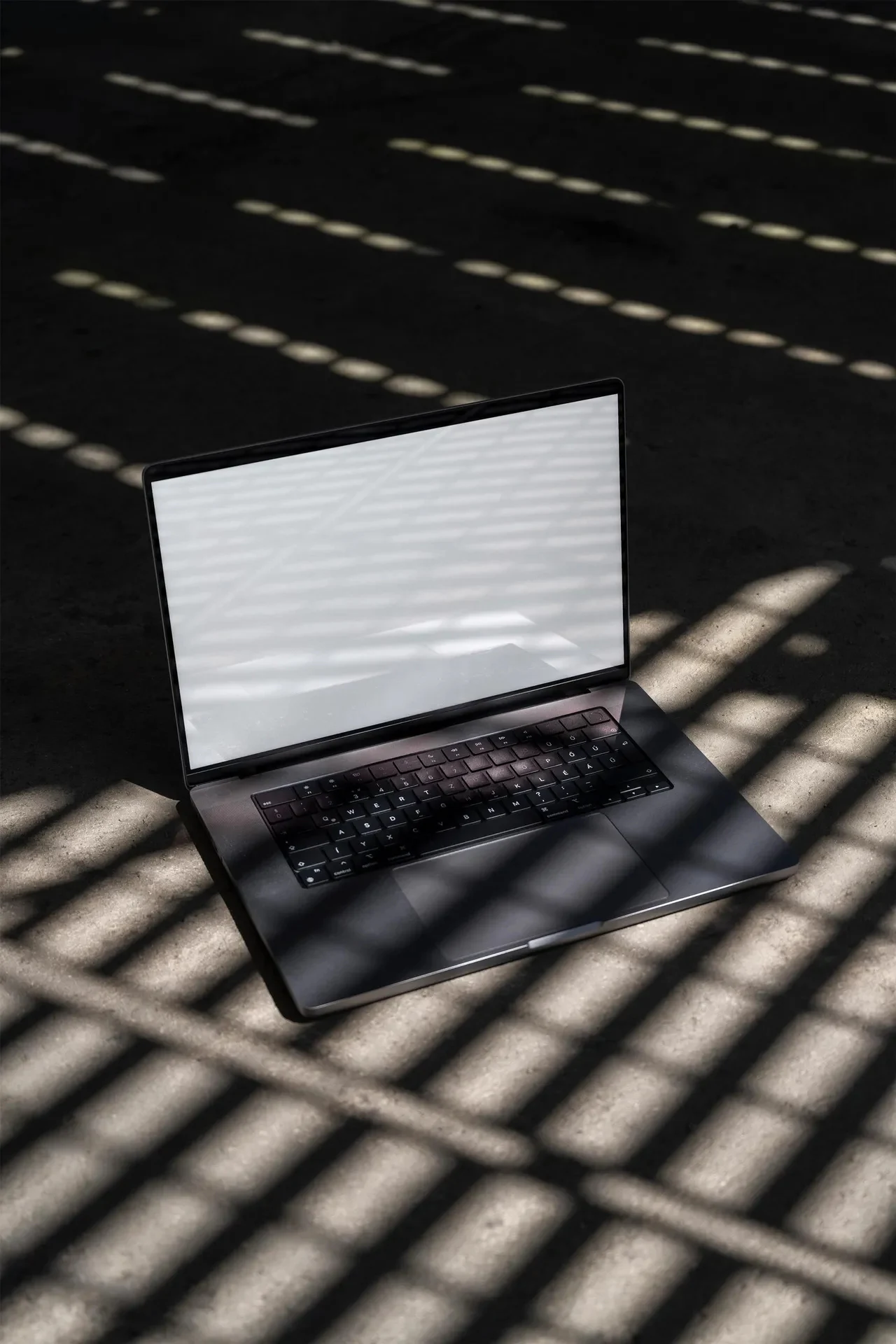 MacBook Pro 样机 S003-015详情图 2